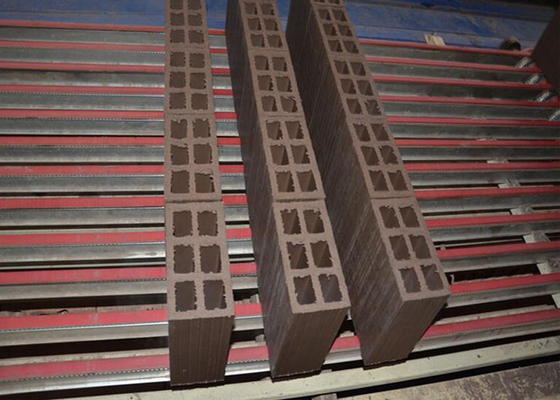 Wysokiej precyzji maszyna do cięcia cegieł z gliny o długości 2,1 m i 12-16 cięć na minutę Model QTQD-1