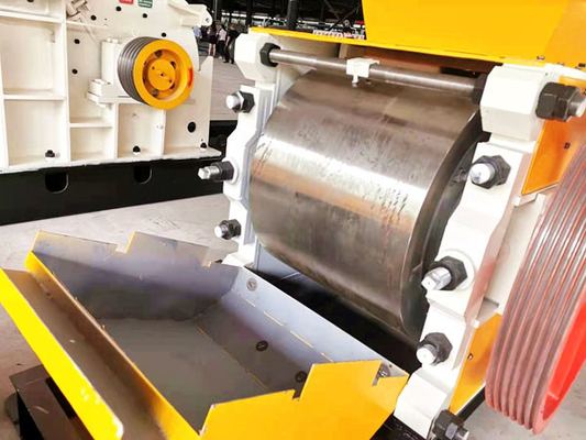Młyn rolkowy GS1210 Steel Fine Crusher do produkcji cegieł z gliny