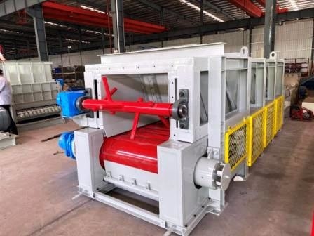 Podajnik płyt Automatyczna maszyna do produkcji cegieł cementowych 10 - 50 m3 / h Wydajność