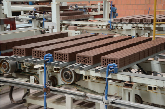 Niestandardowy automatyczny system załadunku i rozładunku 220 V 380 V do produkcji płytek podłogowych