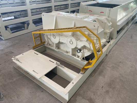 Mieszalnik łopatkowy z podwójnym wałem 75KW 60 - 110T / H Dwuślimakowy mieszalnik do kruszenia