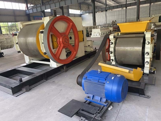 BBT Minerals Processing Equipment Kruszarka dwuwalcowa z młotem udarowym Dostosowana