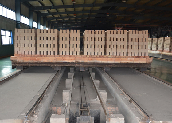 Piec tunelowy z cegły glinianej i układ techniczny całego bloku do produkcji cegieł