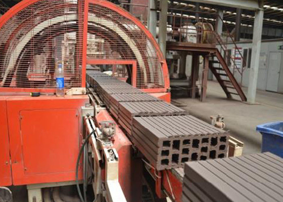 Duża pojemność W pełni automatyczna maszyna do produkcji cegieł glinianych dla projektu tunelowego pieca z komorą suszącą