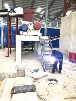 Big Solid Block Clay Cegła Maszyna do cięcia cegieł Dostosowane ciśnienie hydrauliczne