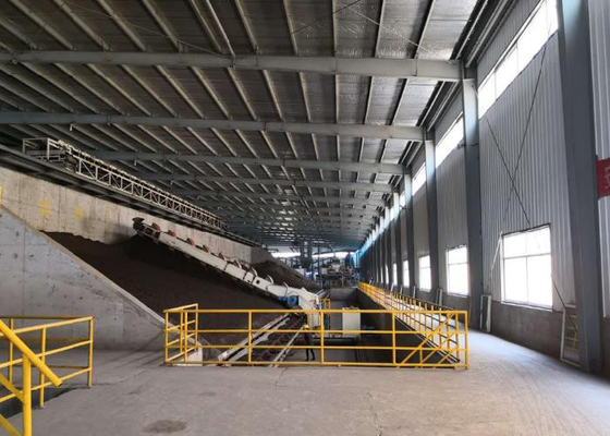 Multi Bucket Clay Cegła Linia do produkcji cegieł Automatyczne pomieszczenie do przechowywania surowców