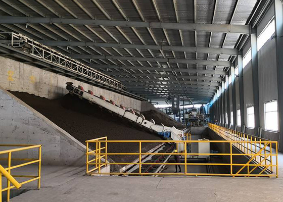 Multi Bucket Clay Cegła Linia do produkcji cegieł Automatyczne pomieszczenie do przechowywania surowców