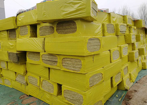 Materiał ogniotrwały z czerwonego tlenku glinu do pieca tunelowego