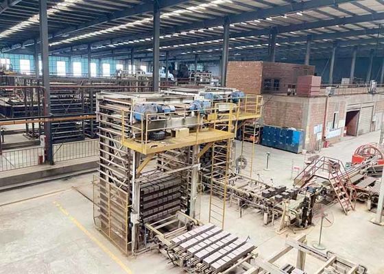 Automatyczna linia produkcyjna pieca tunelowego do tworzenia płyt glinianych z suszarką tunelową i dużą pojemnością 800 ton/dzień
