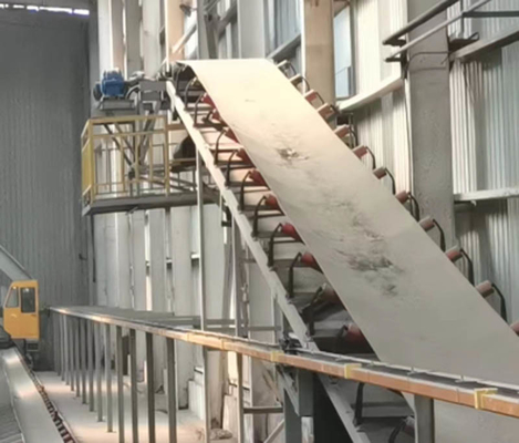 0,8 m / S Przenośnik taśmowy Maszyna do produkcji cegieł z gliny do budowy