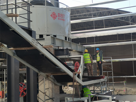 Automatyczna linia produkcyjna cegieł glinianych Wet Pan Mill Machine z 8500kg wewnętrznej masy rolki