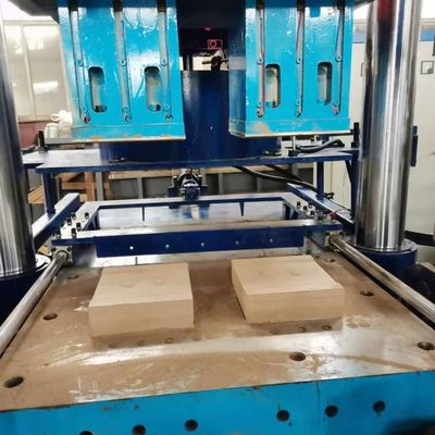 Niestandardowa budowa niebieskiej prasy hydraulicznej o wysokim ciśnieniu od 20 T do 1200 T do produkcji cegieł izolacyjnych i cegieł ogniotrwałych,