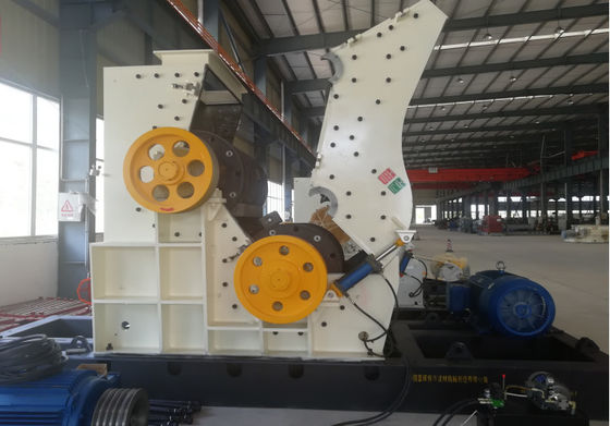 Energooszczędny automatyczny krusznik młotkowy z dwoma wirami o mocy 90-120 t/h do kruszenia gliny i kamienia