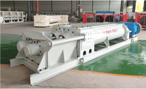 Dwukrotny wał mokry i suchy Mixer Fly Ash / Slime węgla / Sludge Próżka Paddle Clay Brick Making Machine Mixer błota