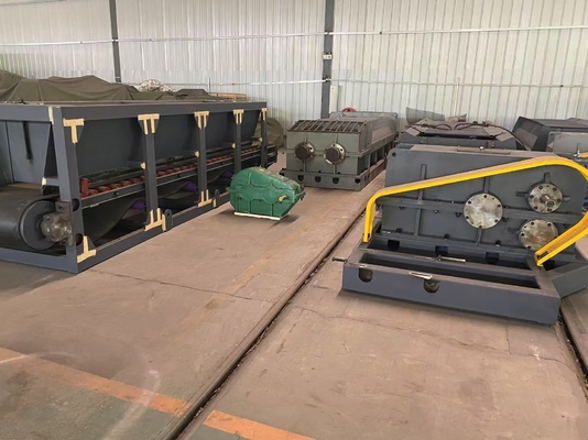 Dwukrotny wał Mieszalnia Glinny Brick Making Production Line Dwukrotny wał Paddle Mixer Twin Screw Mixer
