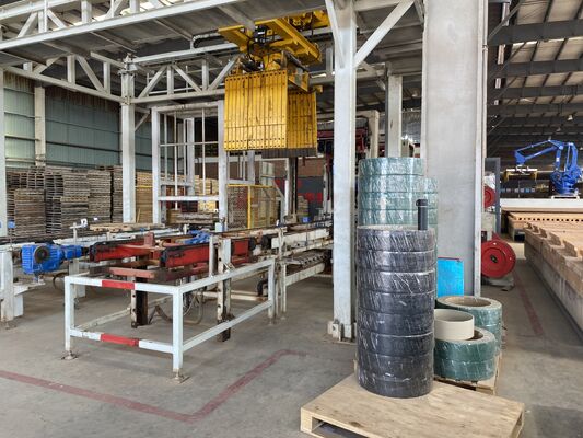 Automatyczny system rozładunku i pakowania cegieł w linii produkcyjnej cegieł glinianych z suszarką tunelową, piecem tunelowym