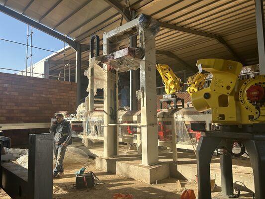 BBT W pełni automatyczny system rozładunku i pakowania cegieł wypalanych bez palet